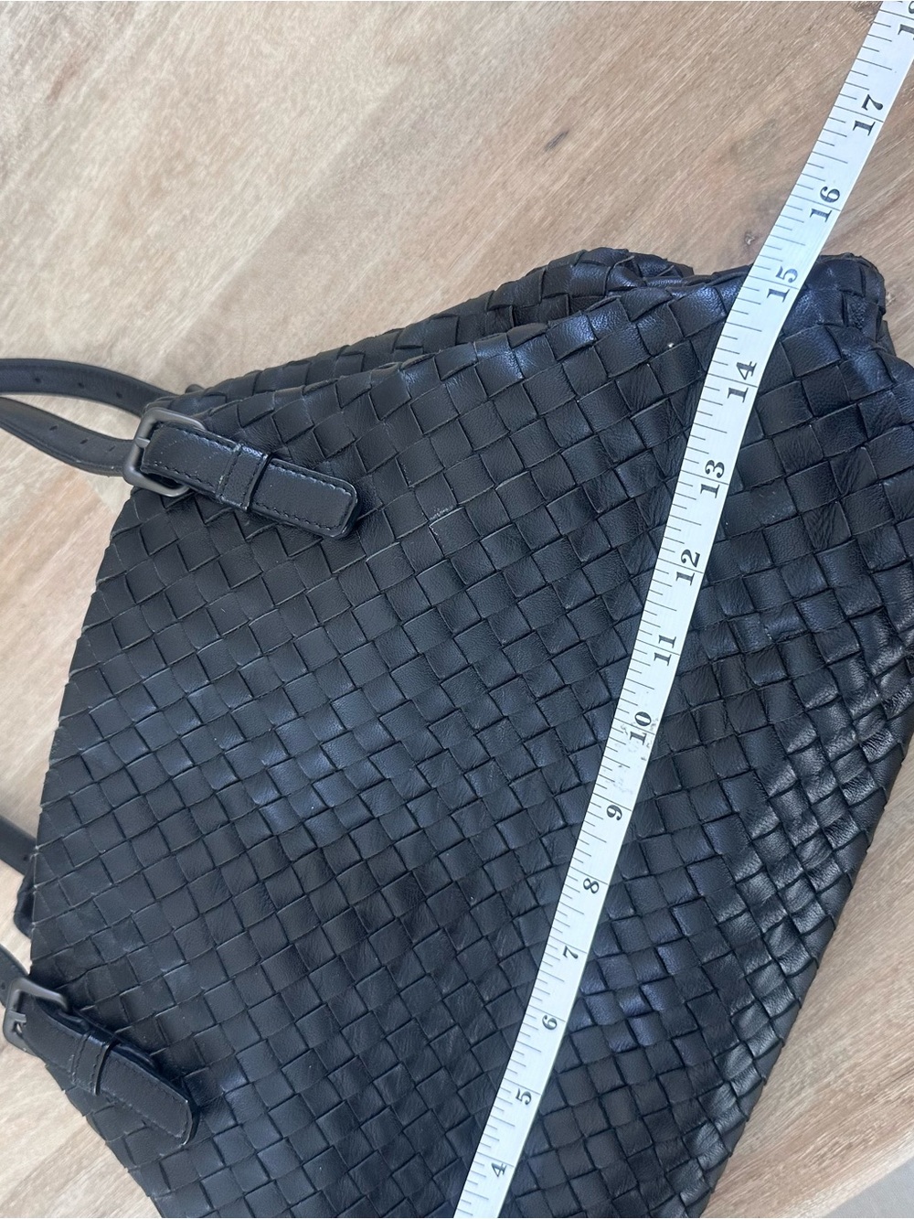 Bottega Veneta Black Intrecciato Woven Leather Shoulder Bag - Picture 10 of 11
